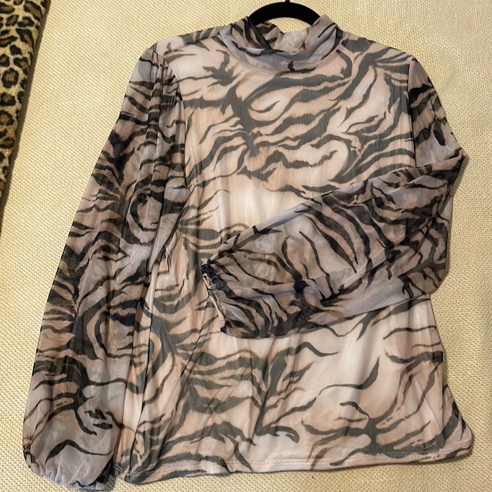Chico’s animal print sheer sleeve blouse